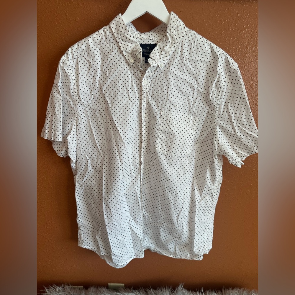 American Eagle Button up